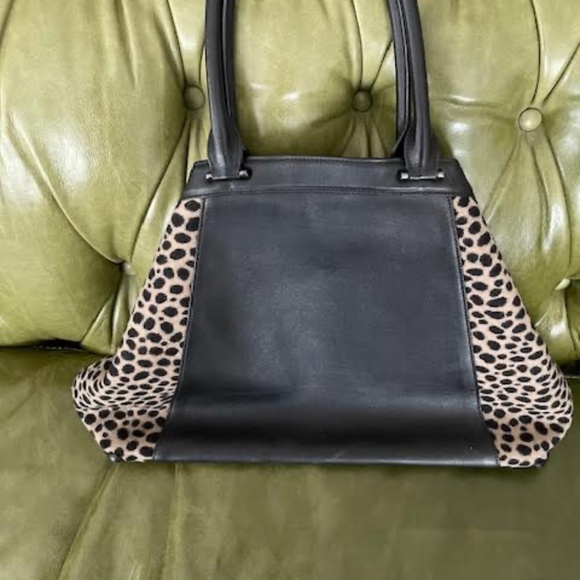 Designer AKRIS handbag - Picture 2 of 6